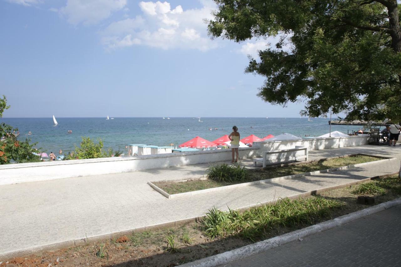 Номер С Видом На Море В Отраде Odessa Eksteriør bilde